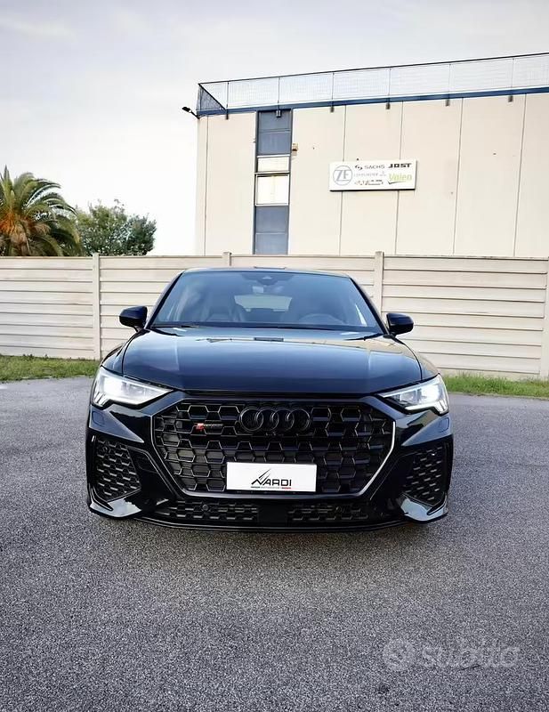 Usata Audi RS Q3 Comfort 400 CV (294 kW) 2021 Nero SUV