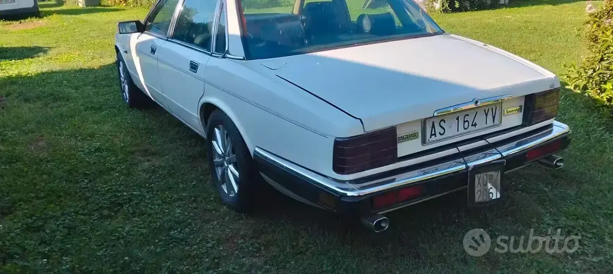 Usata Jaguar XJ Sovereign 224 CV (164 kW) 1988 Bianco Berlina