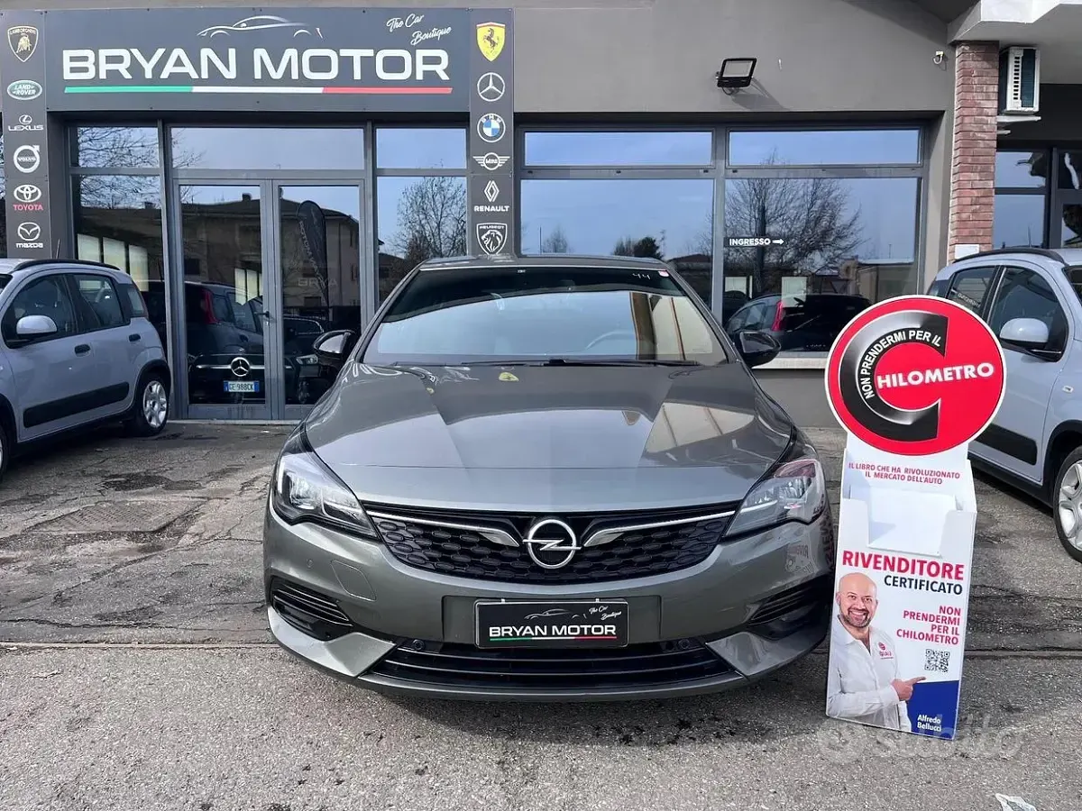 Usata Opel Astra Business 105 CV (77 kW) 2021 Grigio Berlina