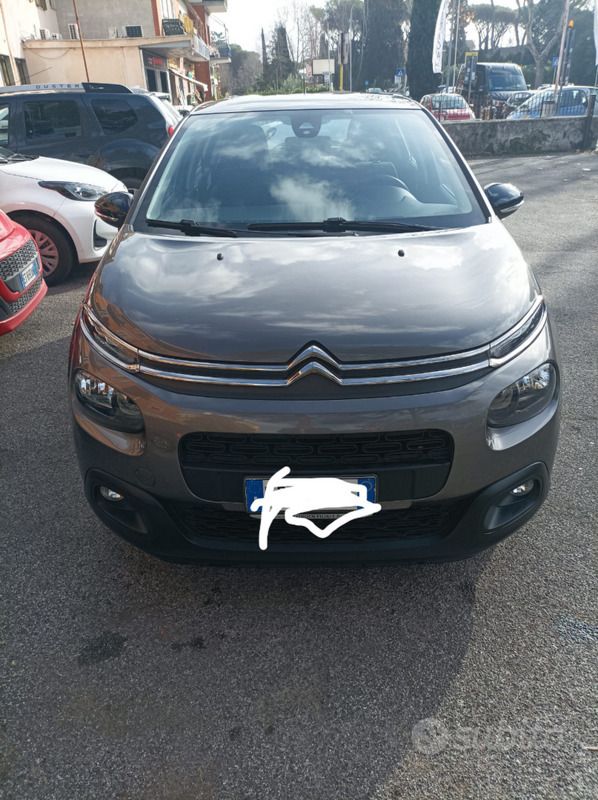 Grigio Usata 2018 Citroën C3 Feel Due volumi | 9000 € (Buon prezzo) - Immagine 1/4