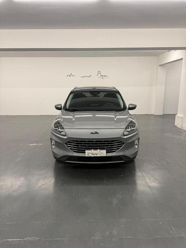 Usata Ford Kuga Business Edition 152 CV (111 kW) 2022 Grigio SUV