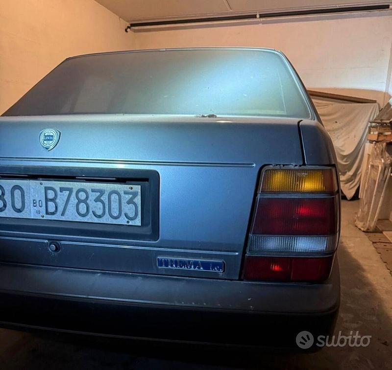 Usata Lancia Thema 119 CV (87 kW) 1987 Grigio Berlina
