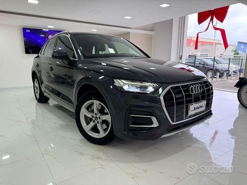 Grigio Usata 2022 Audi Q5 Business SUV | 28.900 € (Ottimo prezzo) - Immagine 1/4