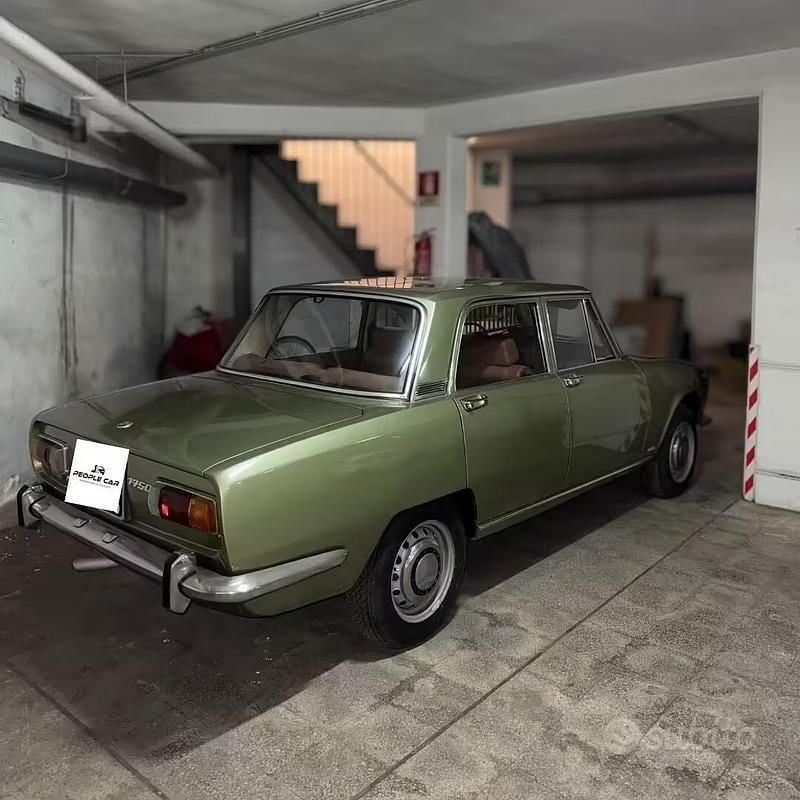 Usata Alfa Romeo 1750 50 CV (36 kW) 1970 Verde Berlina
