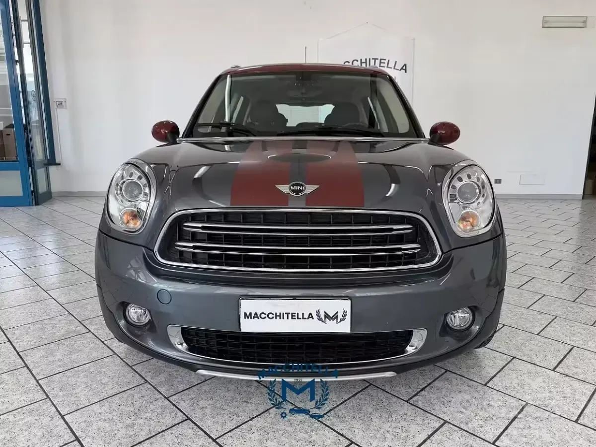 Usata Mini Cooper D Countryman Business 111 CV (81 kW) 2016 Marrone SUV