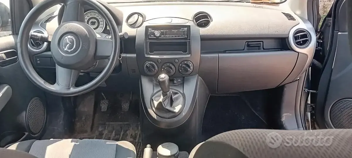 Usata Mazda 2 75 CV (55 kW) 2008 Utilitaria