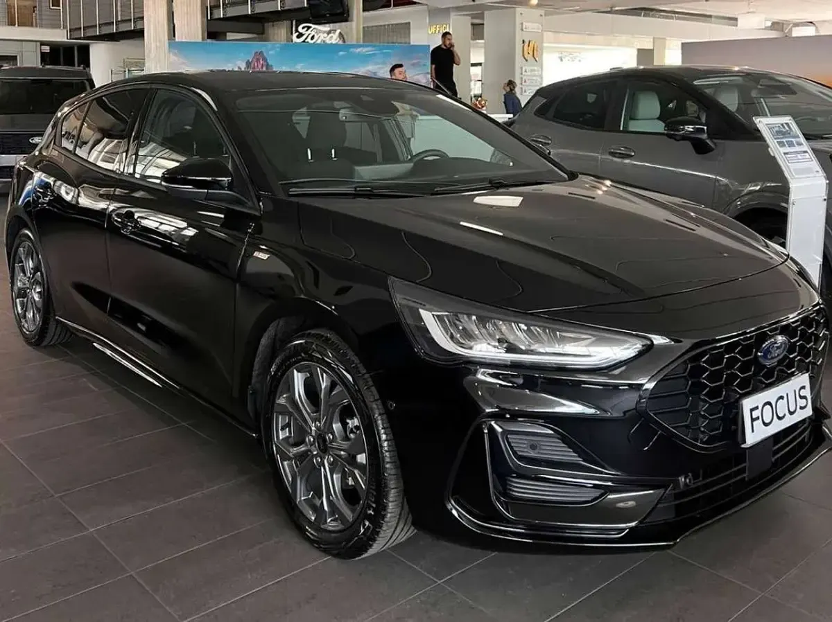 Nuova Ford Focus ST-Line X 125 CV (91 kW) 2026 Agate black Berlina