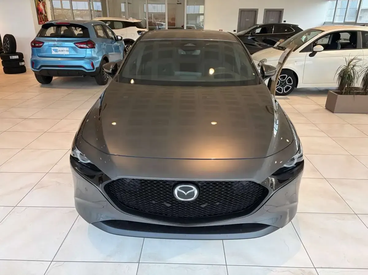 Nuova Mazda 3 Center-Line 140 CV (102 kW) 2026 Machine grey Berlina