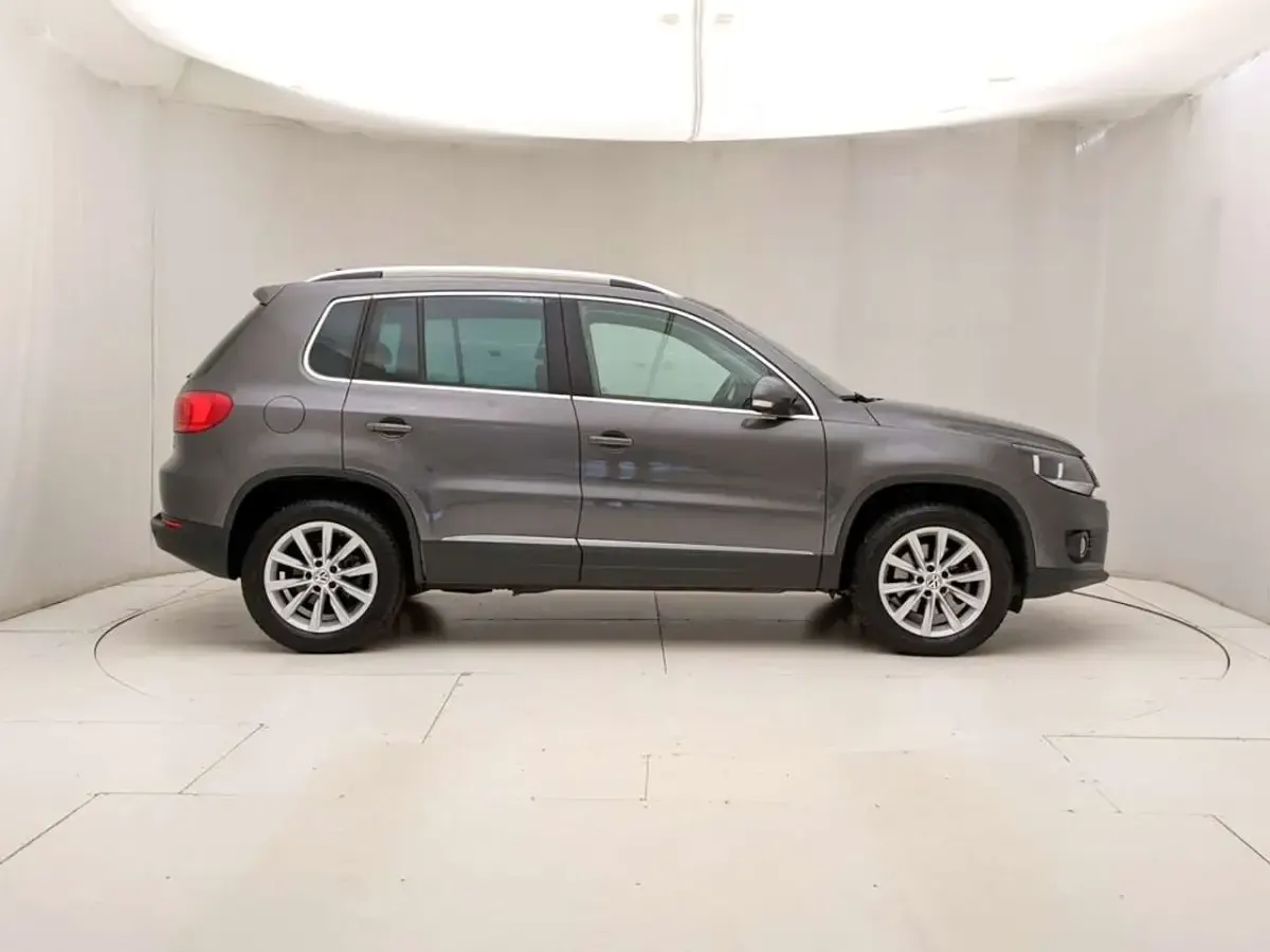 Usata VW Tiguan Sportline 150 CV (110 kW) 2016 Argento SUV