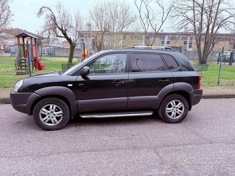 Usata Hyundai Tucson 140 CV (102 kW) 2007 Nero SUV