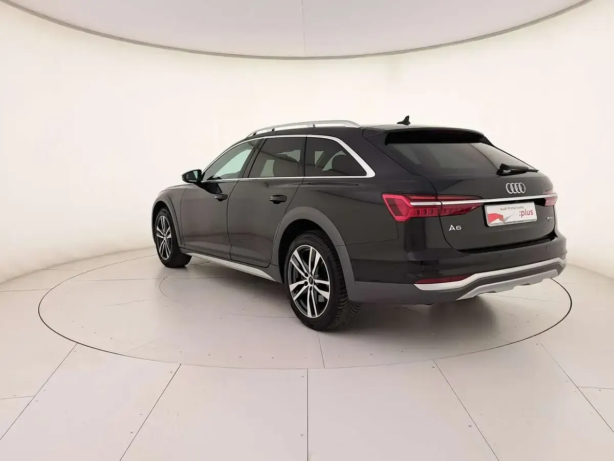 Usata Audi A6 Allroad Advanced 204 CV (150 kW) 2024 Nero mito metallizzato Station wagon