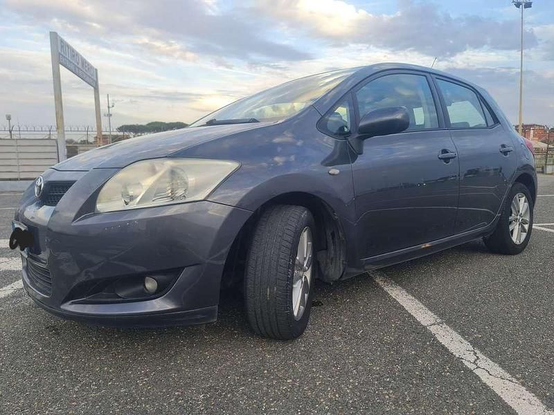 Usata Toyota Auris Sol 126 CV (92 kW) 2009 Grigio Berlina