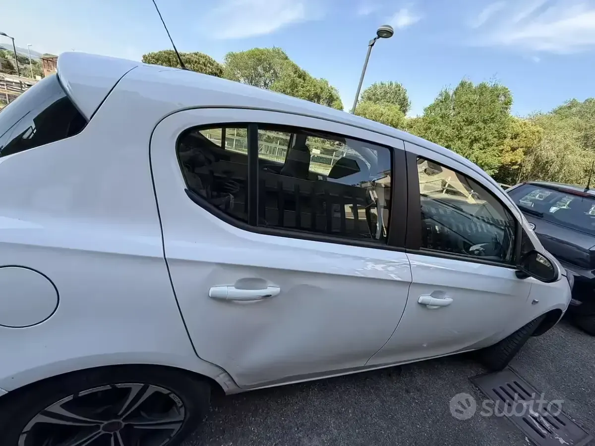 Usata Opel Corsa 90 CV (66 kW) 2019 Bianco Utilitaria