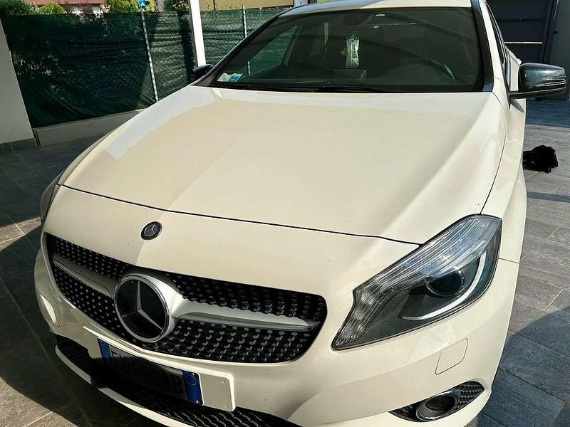 Usata Mercedes A180 SE 109 CV (80 kW) 2014 Monovolume