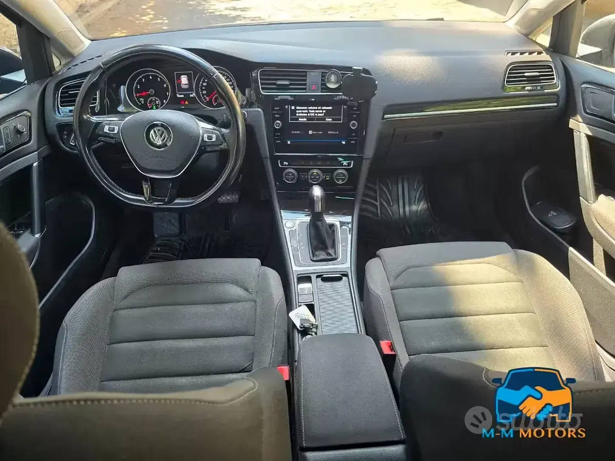 Usata VW Golf VIII Highline 131 CV (96 kW) 2020 Grigio Berlina