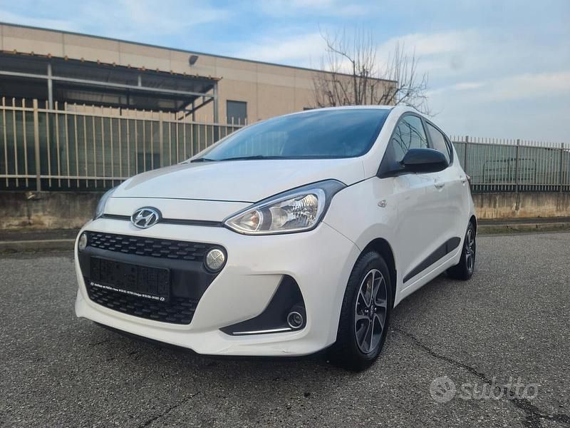 Usata Hyundai i10 67 CV (49 kW) 2019 Bianco Utilitaria