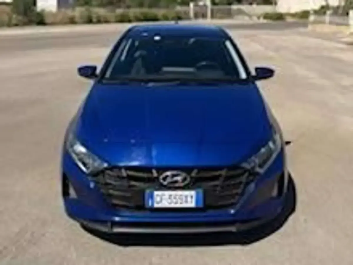 Usata Hyundai i20 83 CV (61 kW) 2021 Blu/azzurro Utilitaria