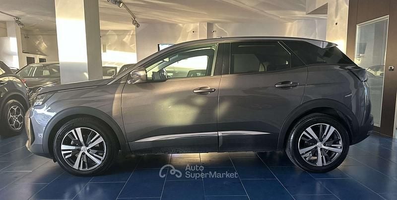 Usata Peugeot 3008 Allure 131 CV (96 kW) 2021 Gray SUV
