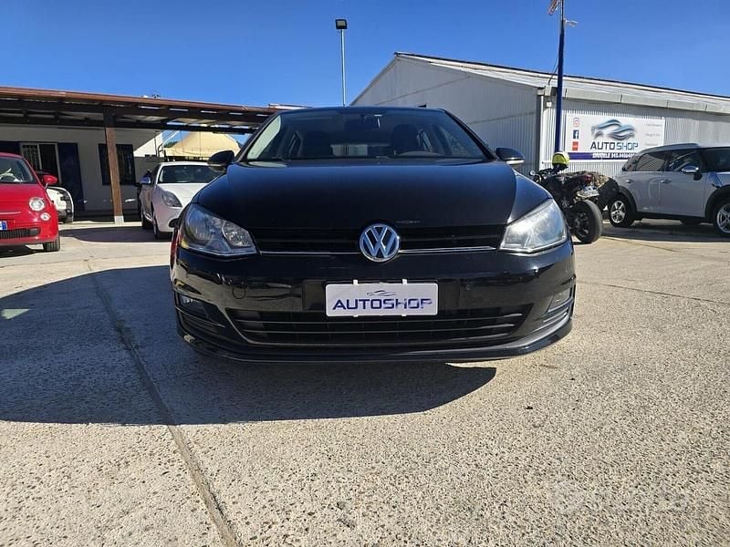 Usata VW Golf VII Trendline 89 CV (65 kW) 2014 Nero Berlina
