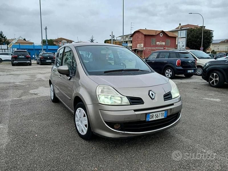 Usata Renault Modus 2012 Grigio Monovolume
