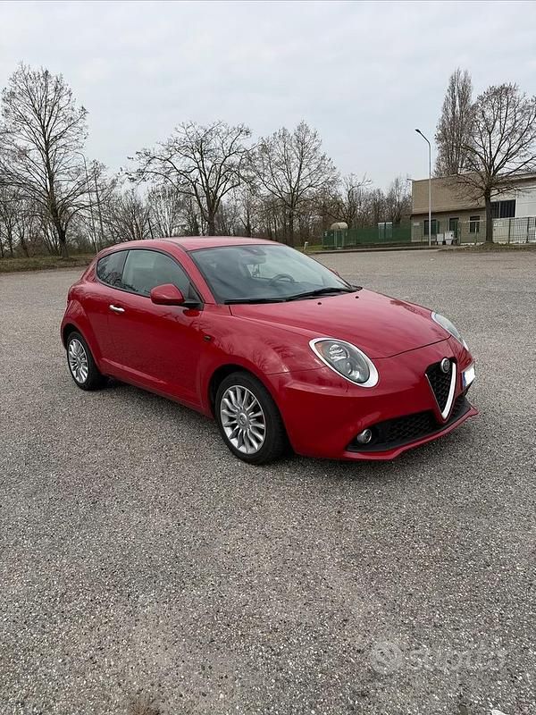 Usata Alfa Romeo MiTo 95 CV (69 kW) 2017 Rosso Utilitaria