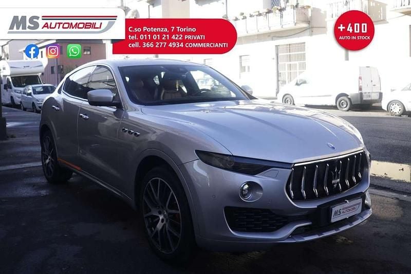 Usata Maserati Levante 275 CV (202 kW) 2017 Grigio SUV