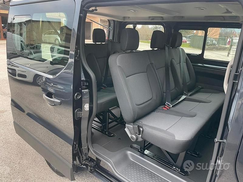 Usata Renault Trafic Equilibre 110 CV (80 kW) 2023 Grigio Monovolume