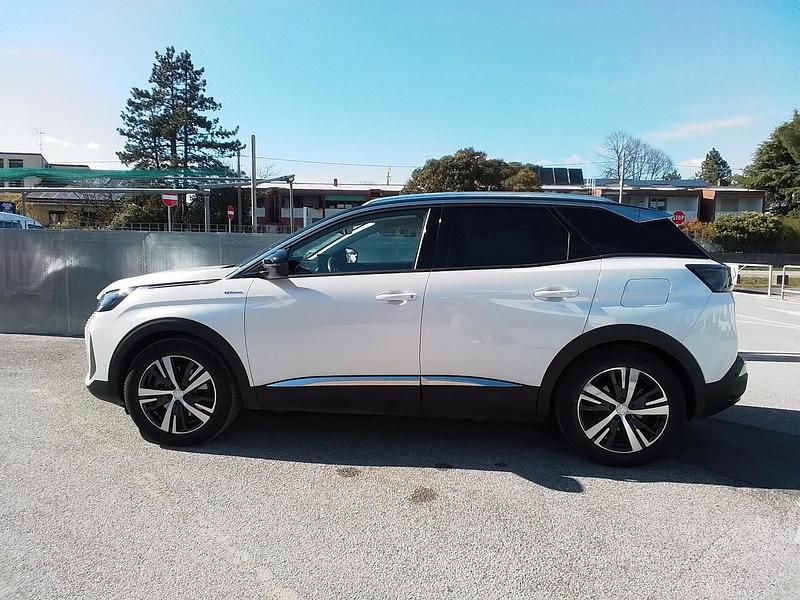 Usata Peugeot 3008 Allure 180 CV (132 kW) 2021 Bianco SUV
