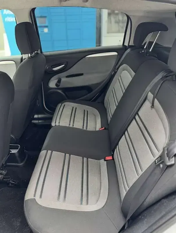 Usata Fiat Punto Evo Emotion 105 CV (77 kW) 2010 Bianco Utilitaria
