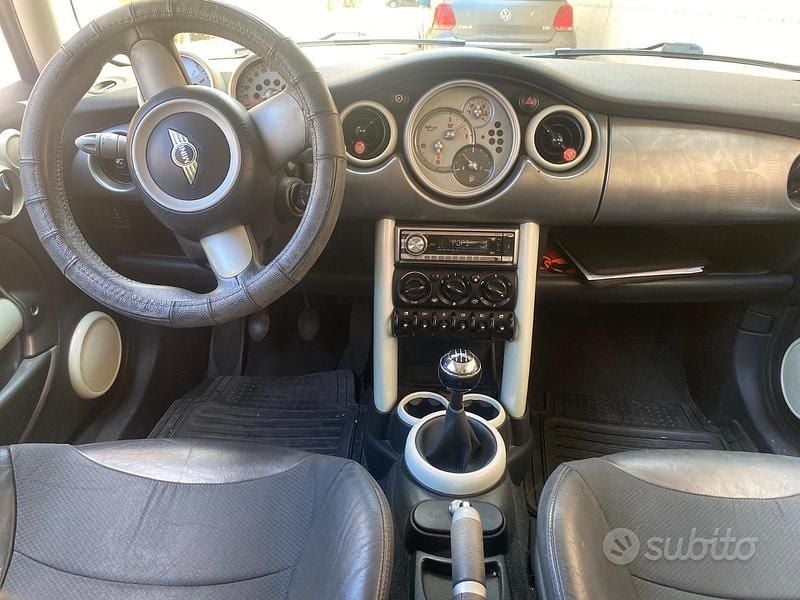 Usata Mini Cooper 116 CV (85 kW) 2005 Blu/azzurro Utilitaria