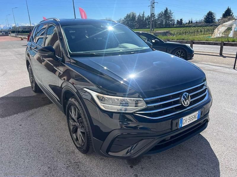 Usata VW Tiguan Allspace Elegance 150 CV (110 kW) 2022 Nero SUV