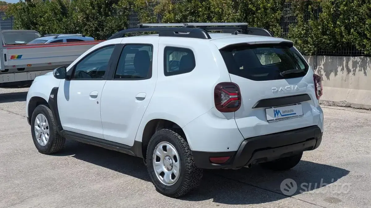 Usata Dacia Duster 105 CV (77 kW) 2023 Bianco SUV