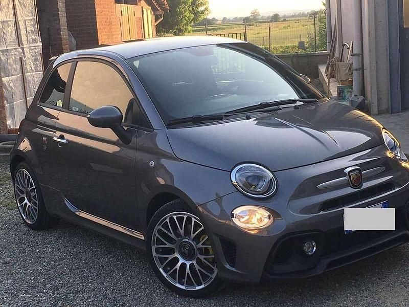 Usata Abarth 595 144 CV (105 kW) 2018 Grigio Utilitaria