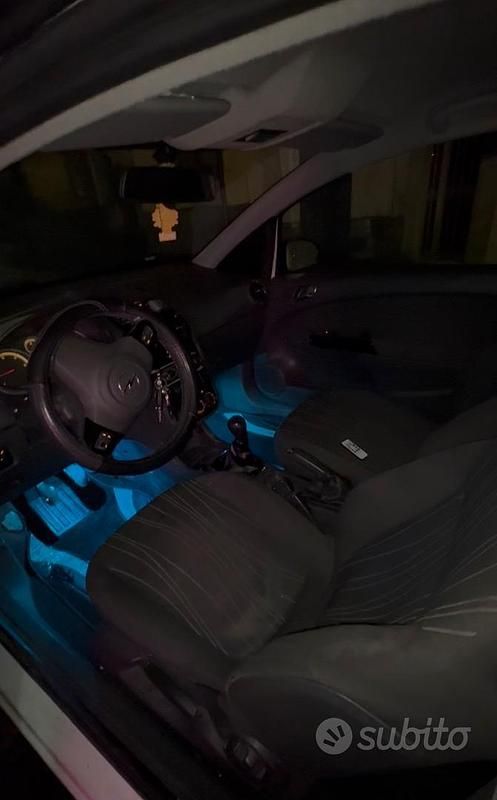 Usata Opel Corsa 2010 Bianco Utilitaria