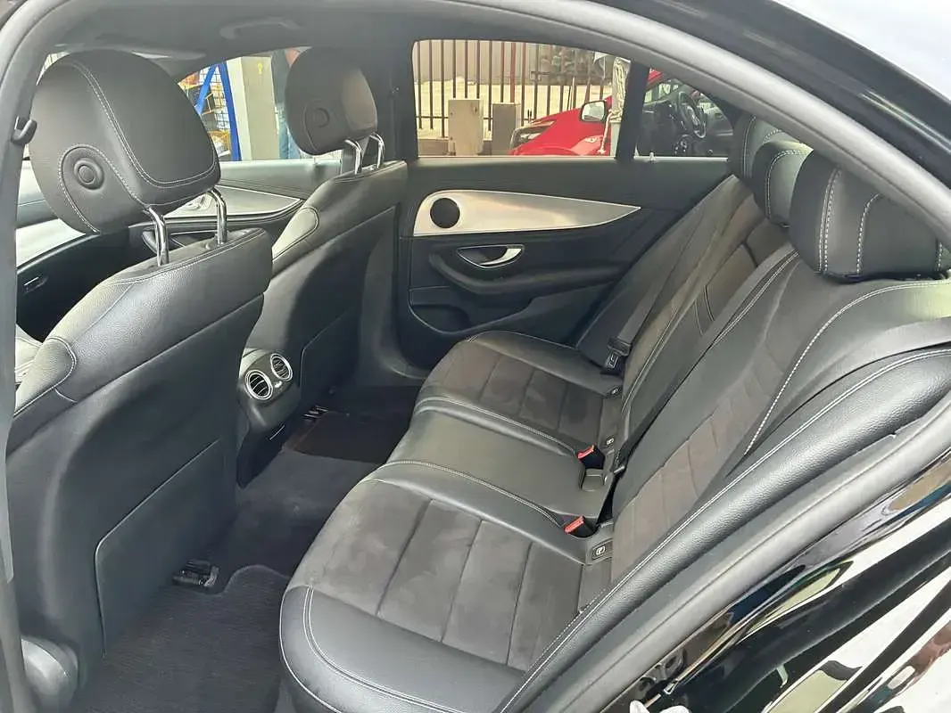 Usata Mercedes E220 194 CV (142 kW) 2019 Nero Berlina