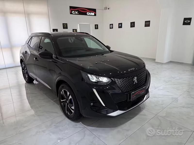 Usata Peugeot 2008 Allure 131 CV (96 kW) 2022 Nero SUV