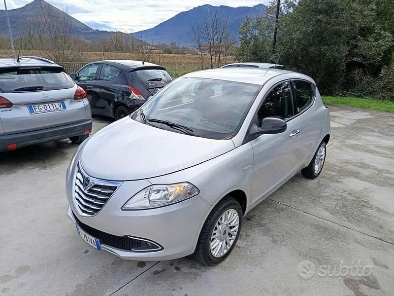 Usata Lancia Ypsilon 85 CV (62 kW) 2014 Utilitaria