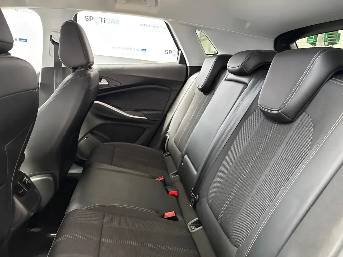 Usata Opel Grandland X 136 CV (100 kW) 2024 Nero SUV