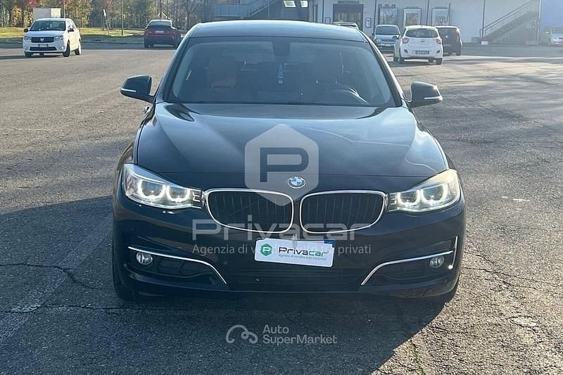 Usata BMW 318 Gran Turismo Luxury Line 143 CV (105 kW) 2013 Nero Berlina