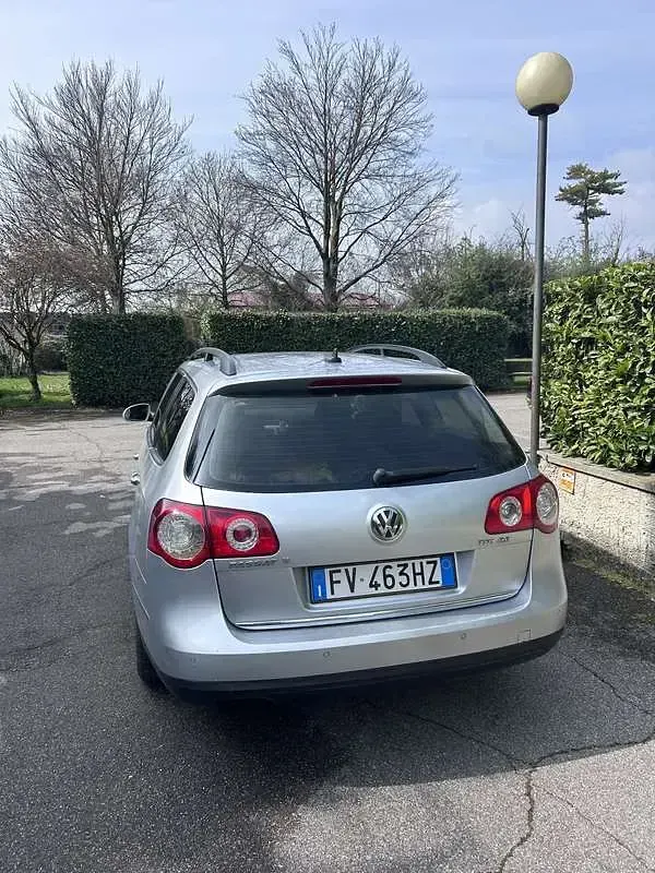 Usata VW Passat 140 CV (102 kW) 2007 Berlina