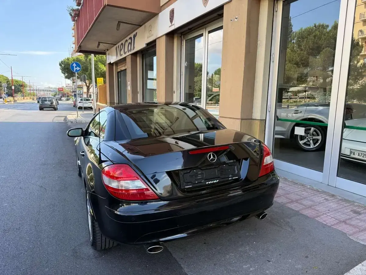 Usata Mercedes SLK280 Chrome 231 CV (169 kW) 2007 Nero Cabrio