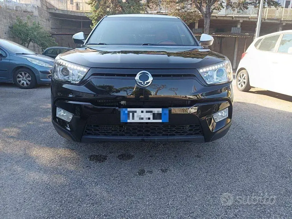 Usata SsangYong Tivoli 116 CV (85 kW) 2017 Blu SUV