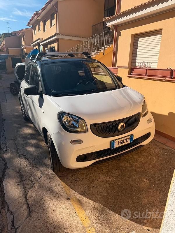 Usata Smart ForFour 71 CV (52 kW) 2017 Bianco Utilitaria