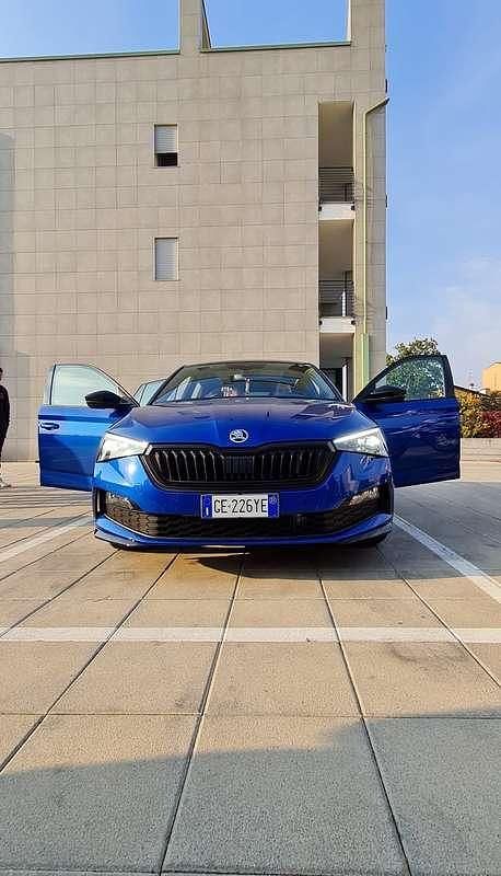 Usata Skoda Scala Monte Carlo 150 CV (110 kW) 2021 Blu/azzurro Utilitaria