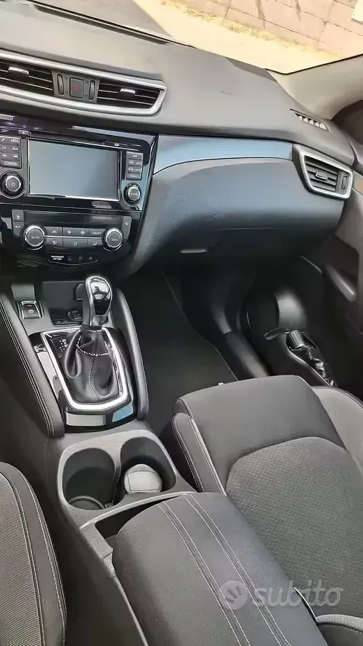 Usata Nissan Qashqai 131 CV (96 kW) 2018 Bianco SUV