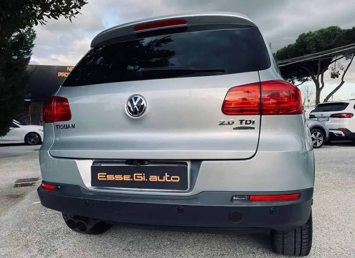 Usata VW Tiguan Sportline 140 CV (102 kW) 2012 Argento SUV