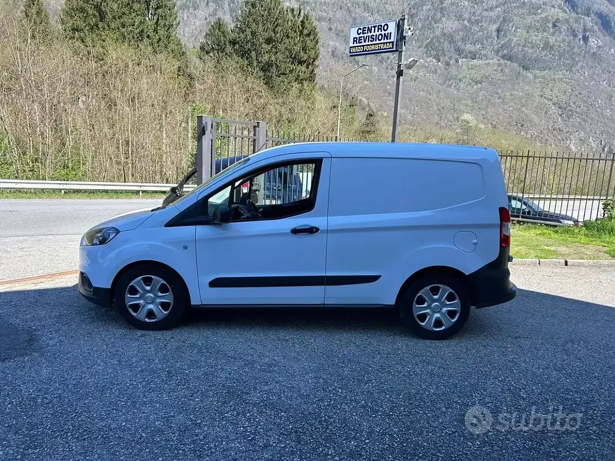 Usata Ford Transit Trend 75 CV (55 kW) 2023 Bianco Furgone
