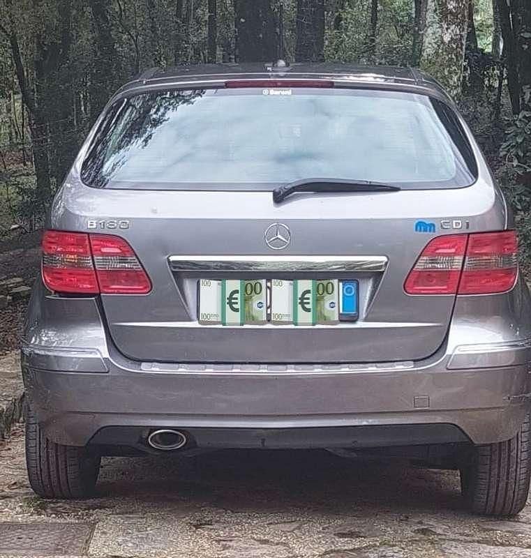 Usata Mercedes 180 109 CV (80 kW) 2008 Argento Berlina