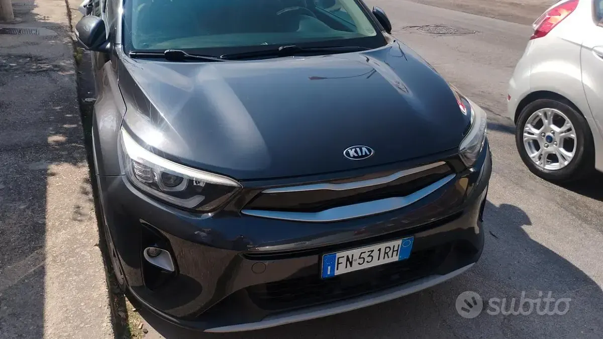 Usata Kia Stonic 110 CV (80 kW) 2018 Grigio SUV