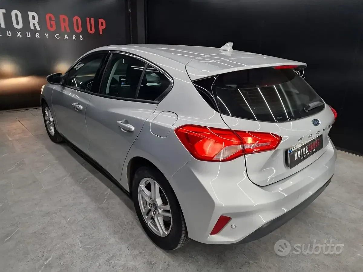 Usata Ford Focus Titanium 120 CV (88 kW) 2019 Grigio Berlina